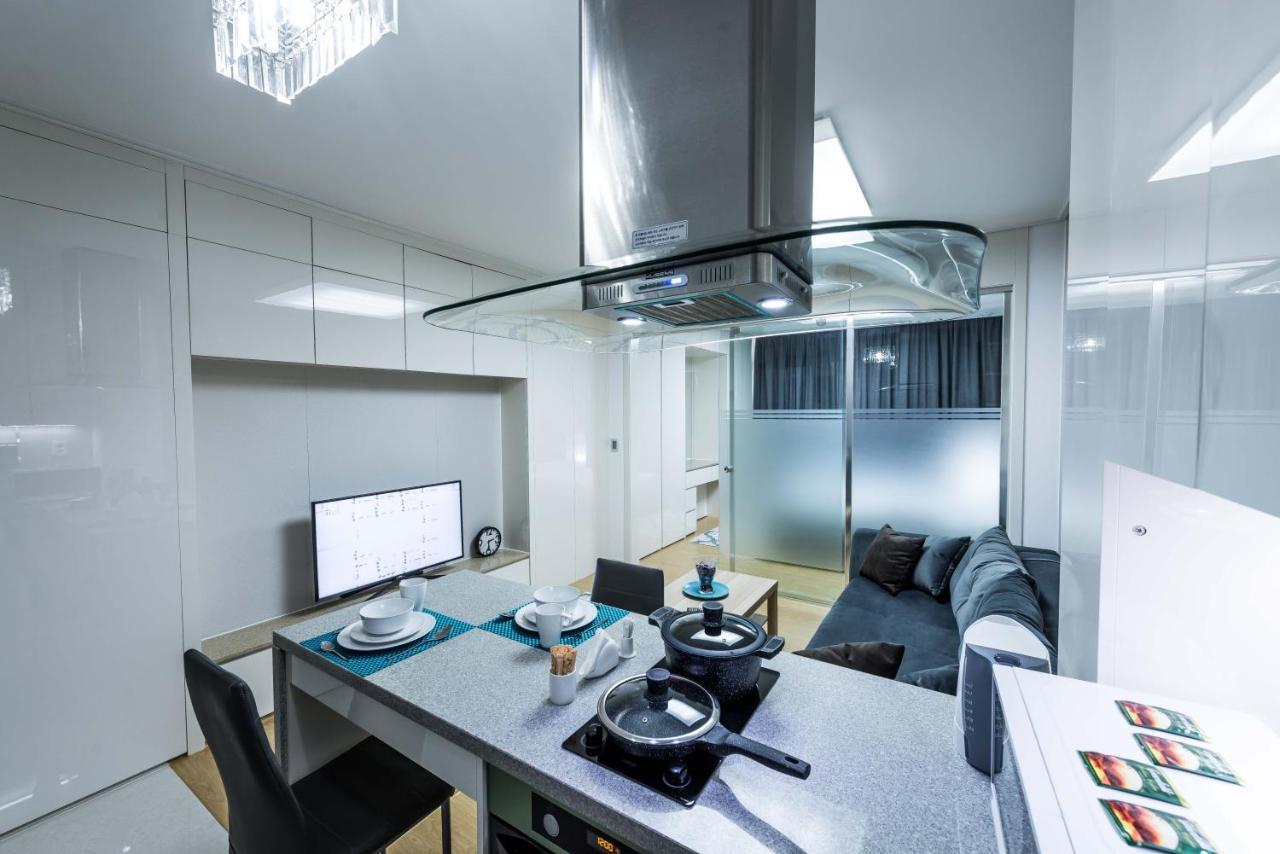 Апартаменти Theaddress Highvill Lux Астана Екстер'єр фото